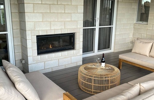 Cape Bridgewater House | Panoramic Escape: Oceanfront Oasis with Top Ratings