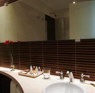 Puerto Iguazu Hotel | Indulge at Panoramic Grand - Iguazú with Oceanfront Views
