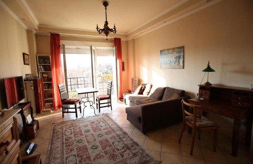 Orszagut Apartment | Scenic Retreat in Central Buda - Child Friendly & 9.5/10 Rated