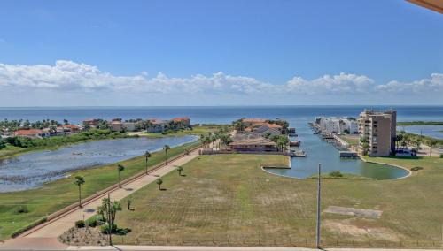 South Padre Island Apartment | Scenic Island Getaway: 4-Star Oceanfront Condo Retreat