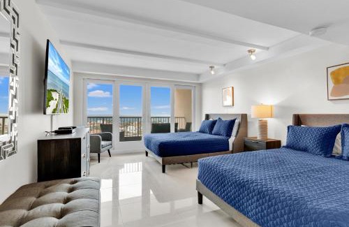 South Padre Island Apartment | Scenic Island Getaway: 4-Star Oceanfront Condo Retreat
