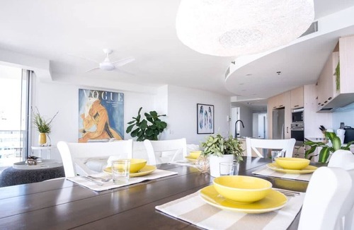 Maroochydore Apartment | Oceanfront Retreat with Panoramic Views at Maroochydore