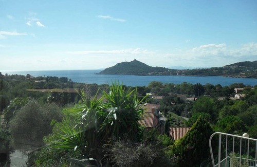 Saint-Raphael Villa | Unforgettable Oceanfront Retreat at Esterel Massif