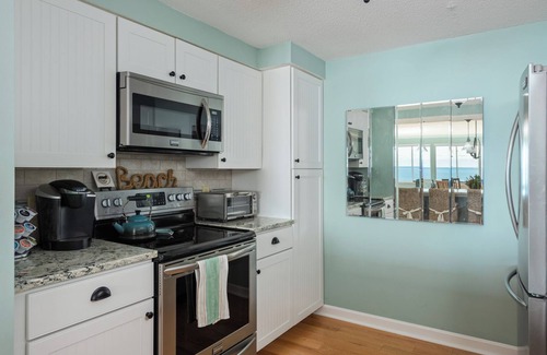 Northwest Harwich Condo | PANORAMIC OCEAN VIEWS!