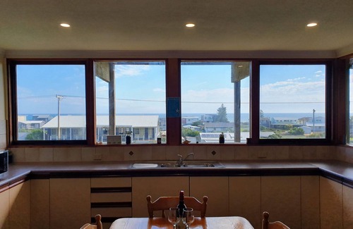 Middleton House | Discover Breathtaking Views at Middleton Beach Hotel