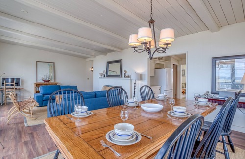 Gearhart House | Scenic Oceanfront Retreat with Fire Table & Private Patio