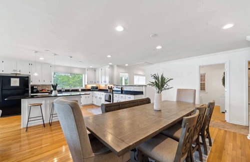 Eatonton House | Panoramic Point: Perfect Getaway with Lake Views & More!