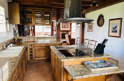 Cambo-les-Bains House | Cozy Villa Cambo-les-Bains: Family-Friendly Getaway
