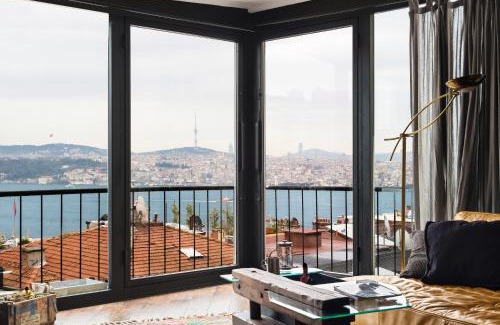 Cihangir Apartment | Panoramic Sea View Loft with Terrace BBQ