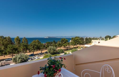 Su Forti Apartment | Beachside Panoramic Seaview Apartment with Child-Friendly Amenities