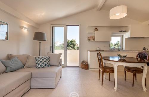 Su Forti Apartment | Beachside Panoramic Seaview Apartment with Child-Friendly Amenities