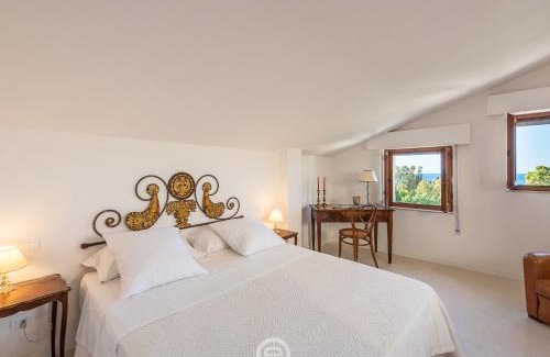 Su Forti Apartment | Beachside Panoramic Seaview Apartment with Child-Friendly Amenities