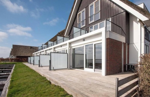 Heeg House | Panoramic view and space for the whole family