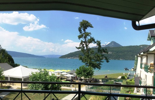 Duingt Apartment | Scenic Lake Views and Easy Access at Annecy Duingt Hotel