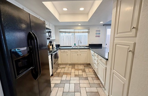 Crown Point House | Panoramic View Bayfront Gem 3BR