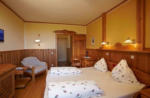 Eberstein Other | Scenic Getaway - Biolandhaus Arche with Spa & Breakfast