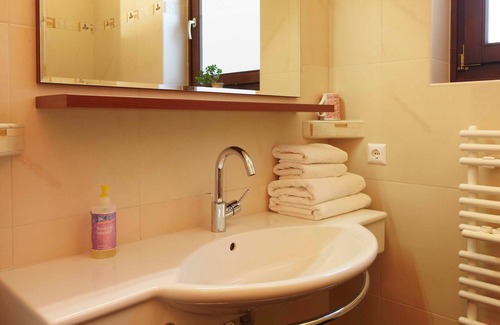 Eberstein Other | Scenic Getaway - Biolandhaus Arche with Spa & Breakfast