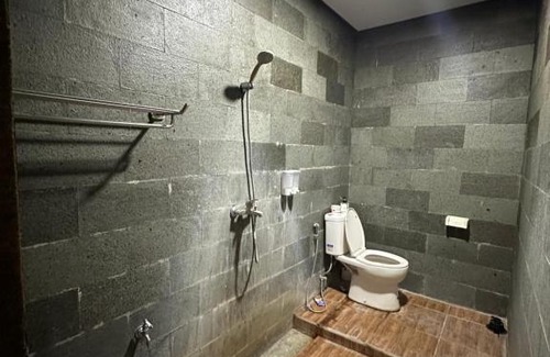Mambal House | Experience Panoramic Views at Menik House – Family & Pet-Friendly