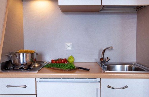 Sluderno Apartment | Scenic Valley and Mountain Views - Apartment Type South B