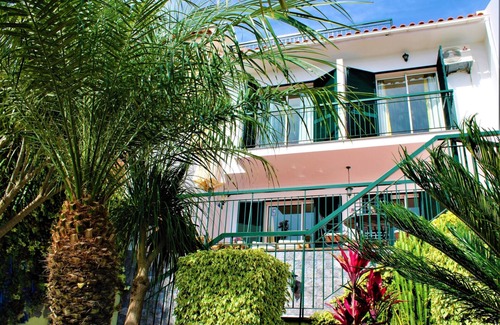Camara de Lobos House | Enjoy Panoramic Sea Views at Moradia Falesia Hotel