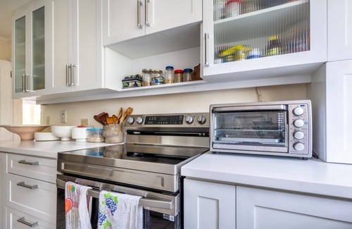 Ocho Rios Apartment | Indulge in Ocean View Bliss at Sea Below Amazing View
