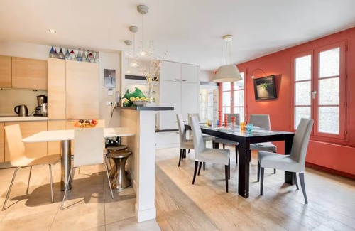 Sorbonne Apartment | Panoramic View St-Germain-des-Prés