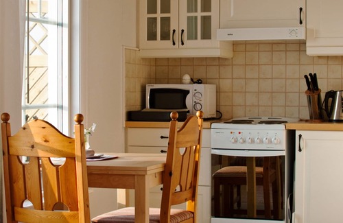 Odeshog Municipality House | Enjoy Panoramic Views and Family Holidays at Lake Vättern