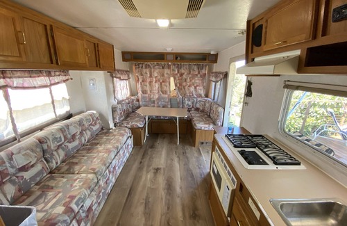 Fallbrook House | Scenic Vineyard Views with Family-Friendly Amenities