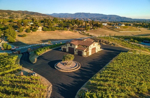 Temecula Villa | Experience Vineyard Views at Temecula Casita: 10/10 Rated