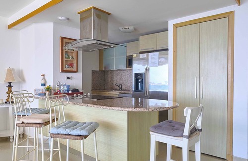 Villas Del Mar Apartment | Relaxing 2 Bedroom Apartment with Ocean View in Juan Dolio