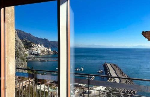 Pogerola Apartment | Panoramico: Family-Friendly Retreat Steps from the Sea