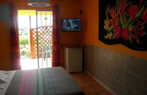 Trois-Rivieres Hotel | Inviting Panoramique Hotel with Pool & Family Amenities