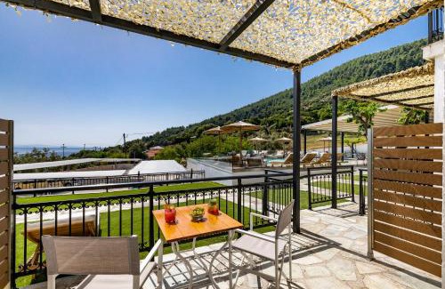 Panormos Hotel | Discover Panormos Beach Hotel Skopelos with Ocean Views