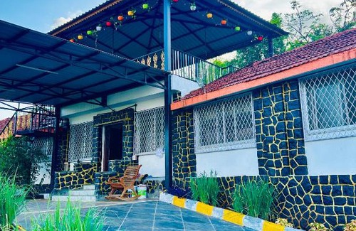 Saiv Kh Villa | Beautiful Panshet Lake View Villa: Pet Friendly & Pool Access