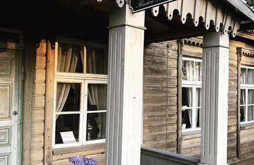 Rongu House | Budget-Friendly Pansion Hermann: Pet Friendly & Breakfast Included