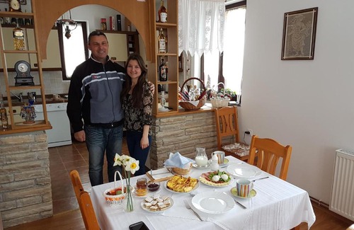 Vrelo Korenicko House | Guest Rated: Pansion Izvor with Breakfast & Accessibility