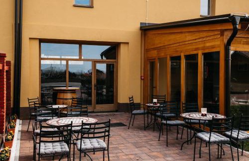 Babina Greda Hotel | Discover Comfort at Pansion Mihića dvori - 4-Star Retreat