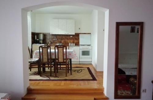 Niska Banja Apartment | Cozy Pansion Velickovic: Pet-Friendly Stay with Spa and Breakfast