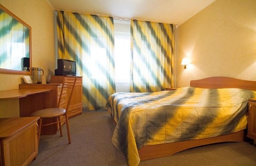 Novomelkovo Hotel | Oceanfront Retreat at Pansionat Verhnevolzhsky with Beach Access