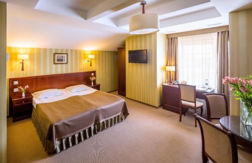 Sokilʼnyky Hotel | Welcoming Panska Gora: Guest Rated 9/10 with Breakfast
