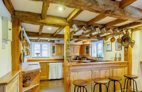 Pontfadog House | Inviting Pant Dafydd Goch - 4-Star Comfort for Everyone