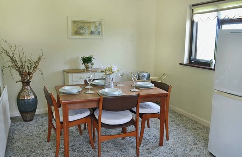 Axton Cottage | Inviting 2-Bedroom Retreat in Axton with Ocean Views