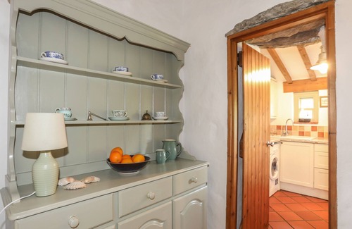 Amlwch Cottage | Inviting Pant Y Crintach: Pet-Friendly Stay with Fireplace