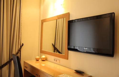 Ptolemaida Hotel | Pet-Friendly Hotel Pantelidis with Ocean View & Pool