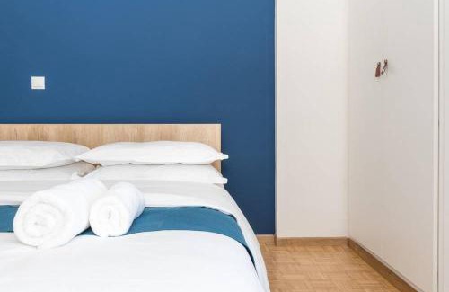 Komotini Apartment | Prime Pantheon Square View Hotel - Rated 9.4/10 & Family-Friendly