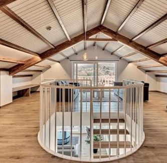 Valdovino Apartment | Experience Pantin Surf&Beach: Family and Pet-Friendly Retreat