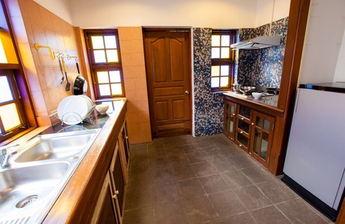 Lamai Villa | Beachfront Bliss at Pao Jin Poon Villa - 4-Star Gem