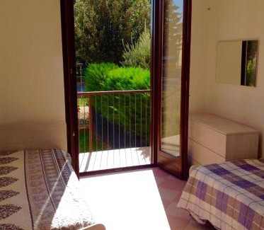 Domegliara Apartment | Discover Paola Apartments: Oceanfront & Pet Friendly Retreat