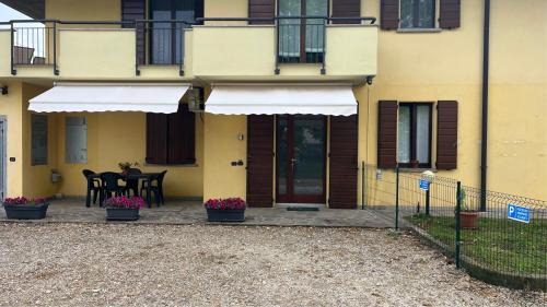 Lonato del Garda House | Comfortable Paola House: Pet & Child Friendly Retreat