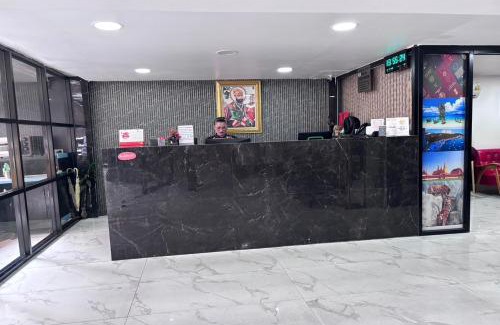 Thanon Phaya Thai House | Comfortable Stay at Papa Ji Hotel with Kitchen & Breakfast